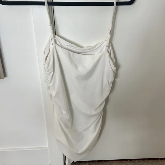 Princess Polly Bodysuit - Picture 3 of 3